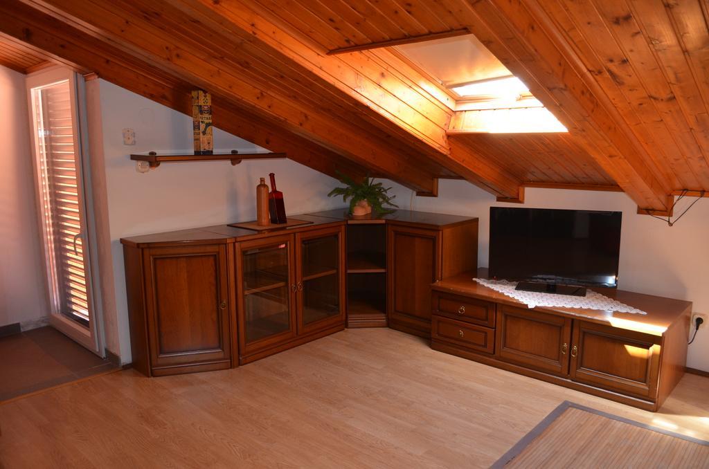 Apartment Borna Baska  Bagian luar foto