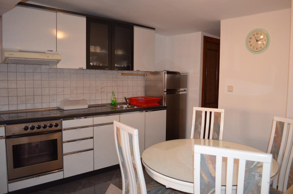 Apartment Borna Baska  Bagian luar foto
